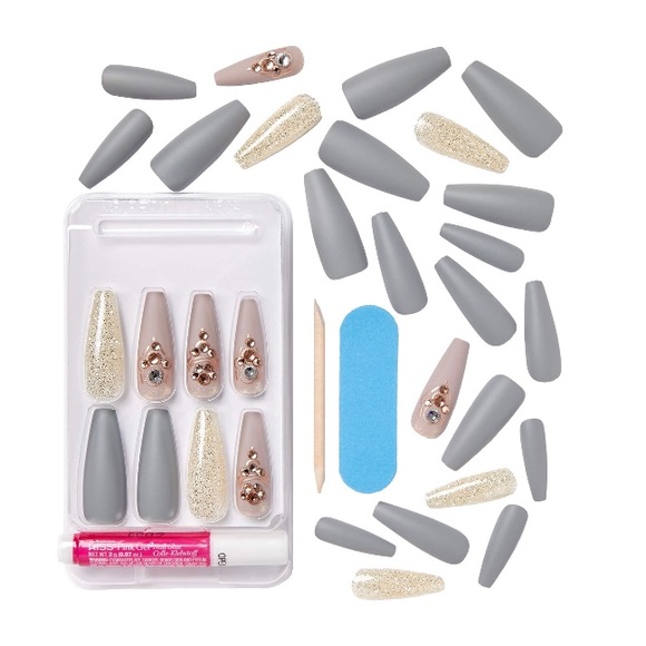 🎉HP🎉KISS Masterpiece Autumn’s “Extravagance” 3D Jeweled Glam Nail Kit - Picture 3 of 6